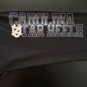 Section 101 Carolina Tar Heels Black Open Leg Athletic Yoga Pants Women’s Size M